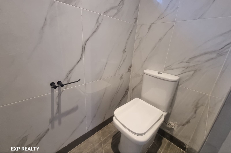 4 Bedroom Property for Sale in Beacon Bay Eastern Cape